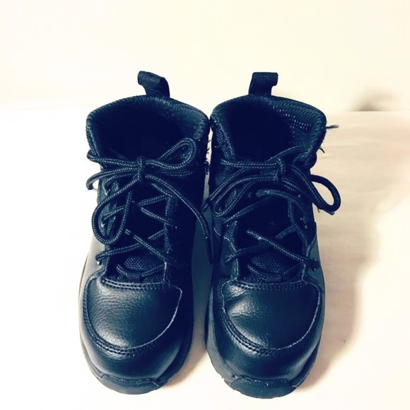Nike black lace up toddler boots - Picture 6 of 8